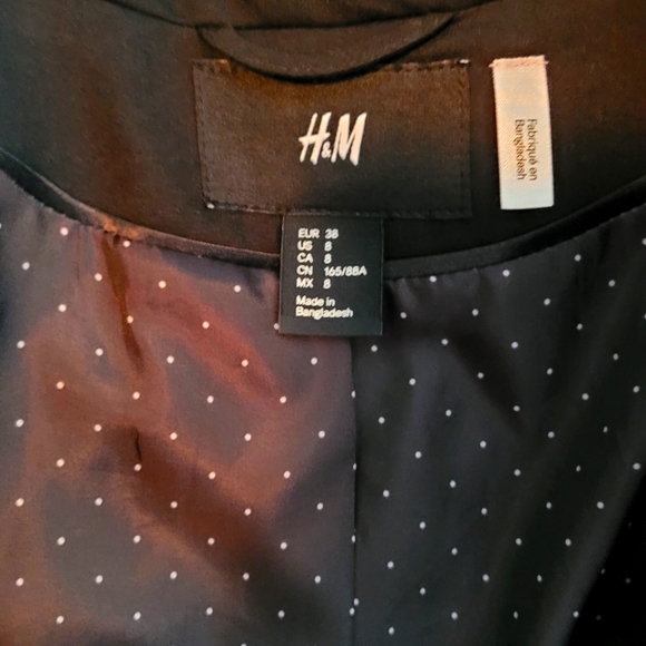 H&M Black Blazer - Picture 2 of 4